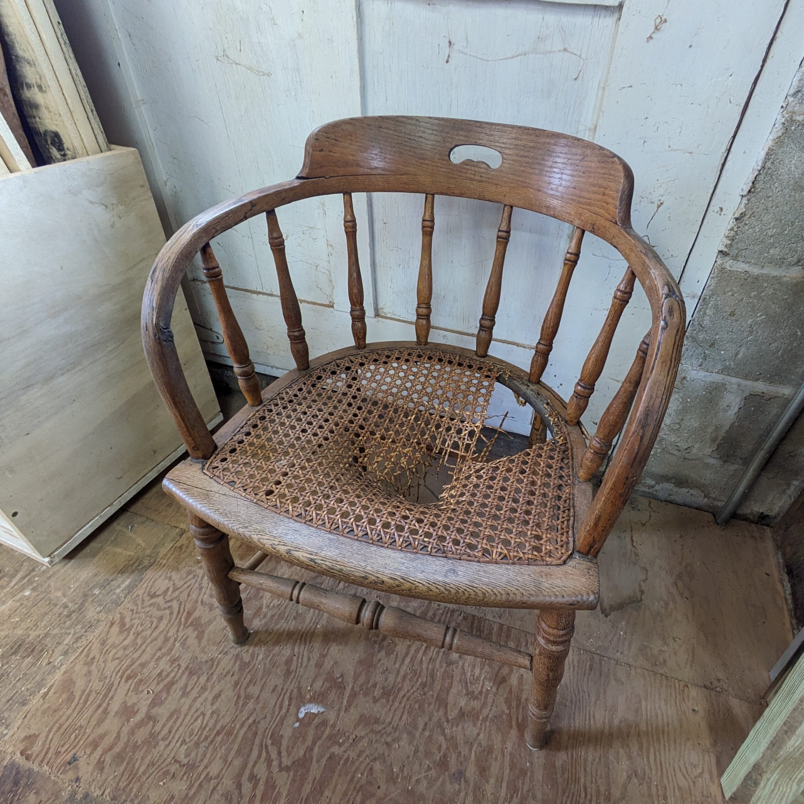 PXL_20240413_182150784-scaled a neat seat for my grandfather's chair